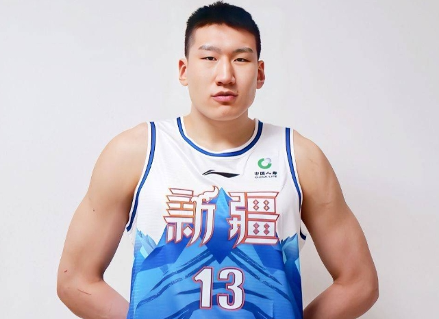 🏀新疆vs浙江前瞻：皮特森大战西蒙斯，新疆主场力争7连胜